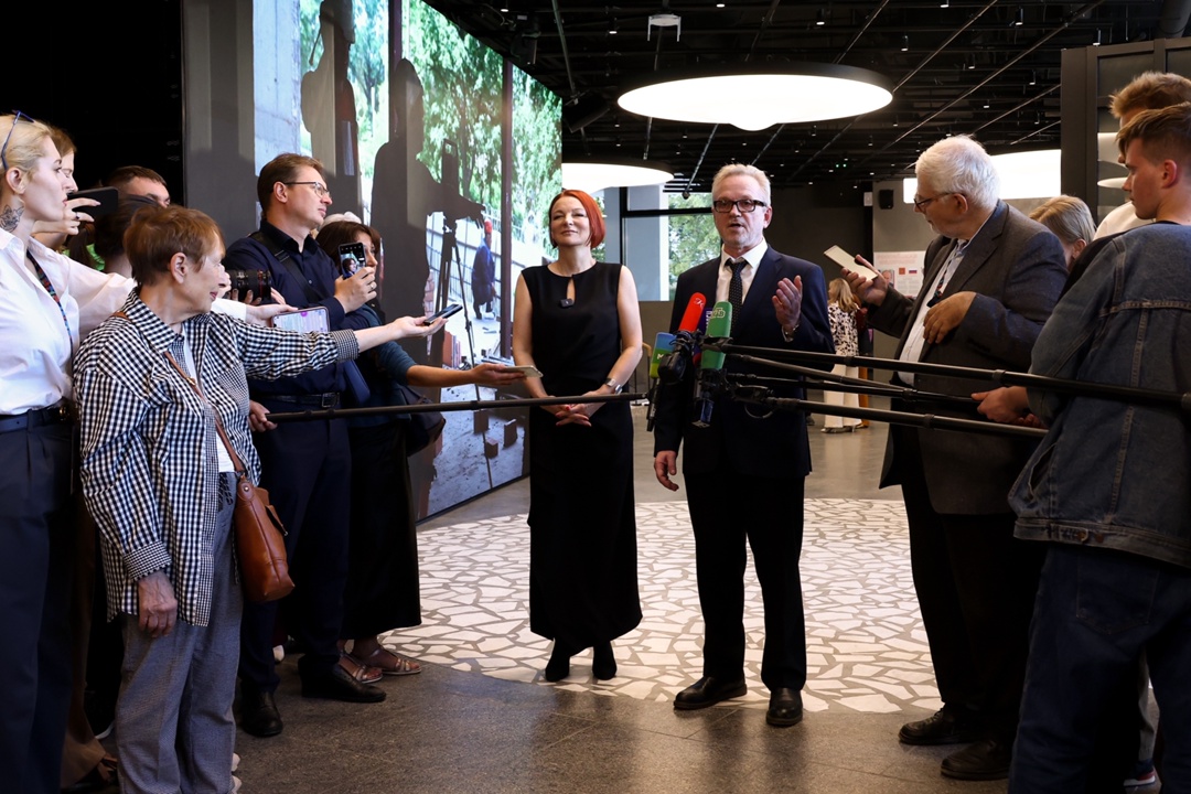 Татьяна Голикова и Александр Беглов открыли Центр современного искусства имени Сергея Курехина.