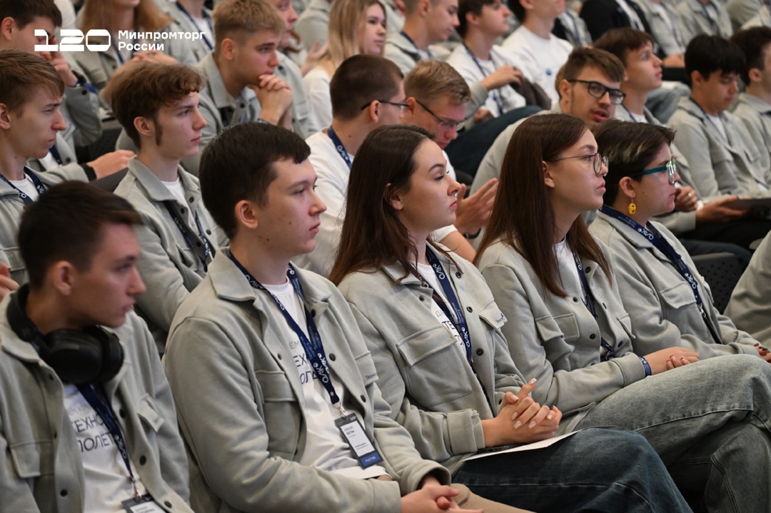 Второй форум студентов-целевиков ОАК стартовал в МАИ