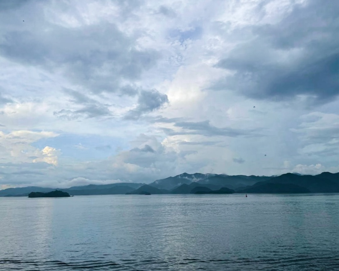 Работа с видом на море… Наши подписчики делятся с нами яркими моментами прямо с борта судна FESCO