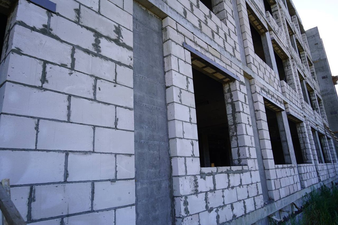 Глава Минстроя России Ирек Файзуллин в рамках рабочей поездки в Брянскую область посетил объекты социальной инфраструктуры