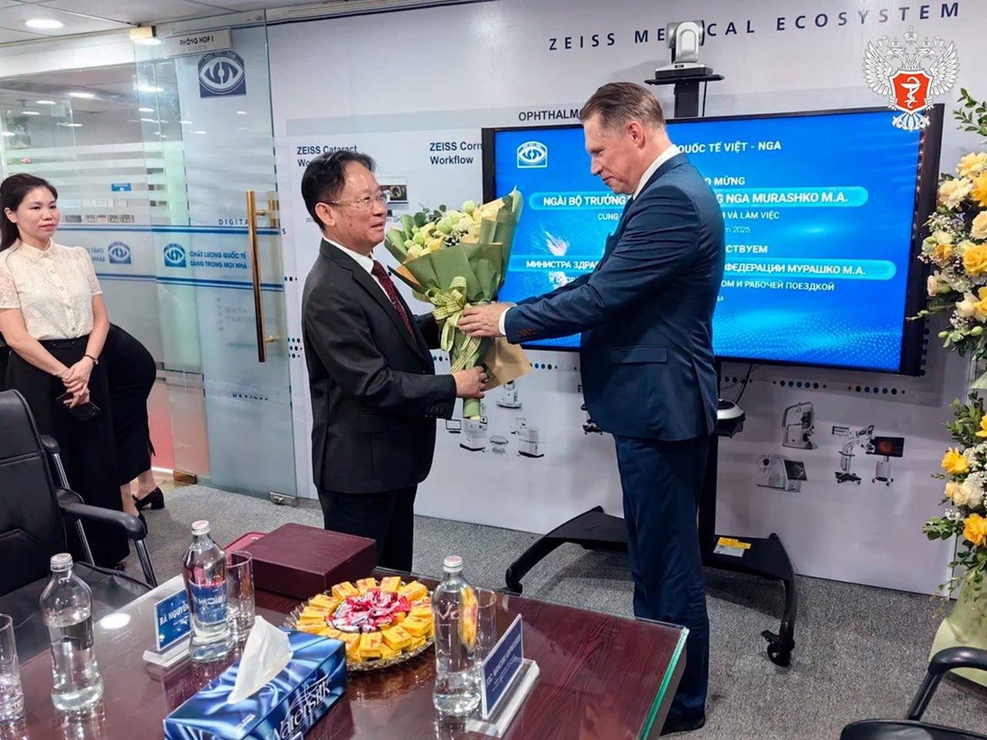 Михаил Мурашко: В России ежегодно проходят лечение порядка 40 тыс. граждан Вьетнама