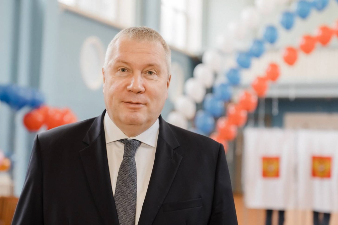 Первый голос — за будущее Магнитки Генеральный директор ПАО «ММК» Павел Шиляев одним из первых сделал свой выбор — в первые минуты старта кампании