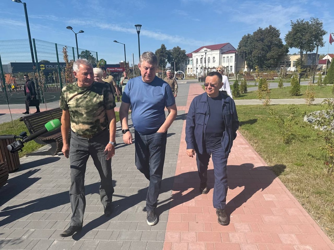 Министр строительства и ЖКХ Ирек Файзуллин совершил рабочую поездку в Брянскую область.