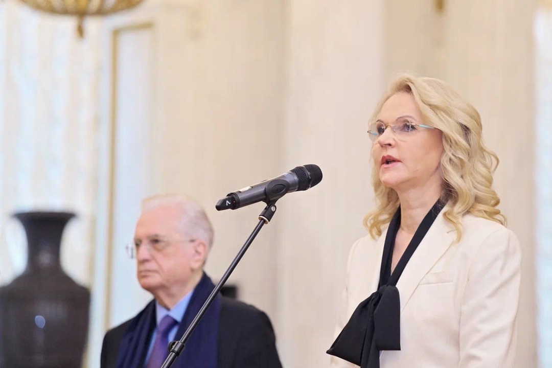 Татьяна Голикова вручила третью Эрмитажную премию