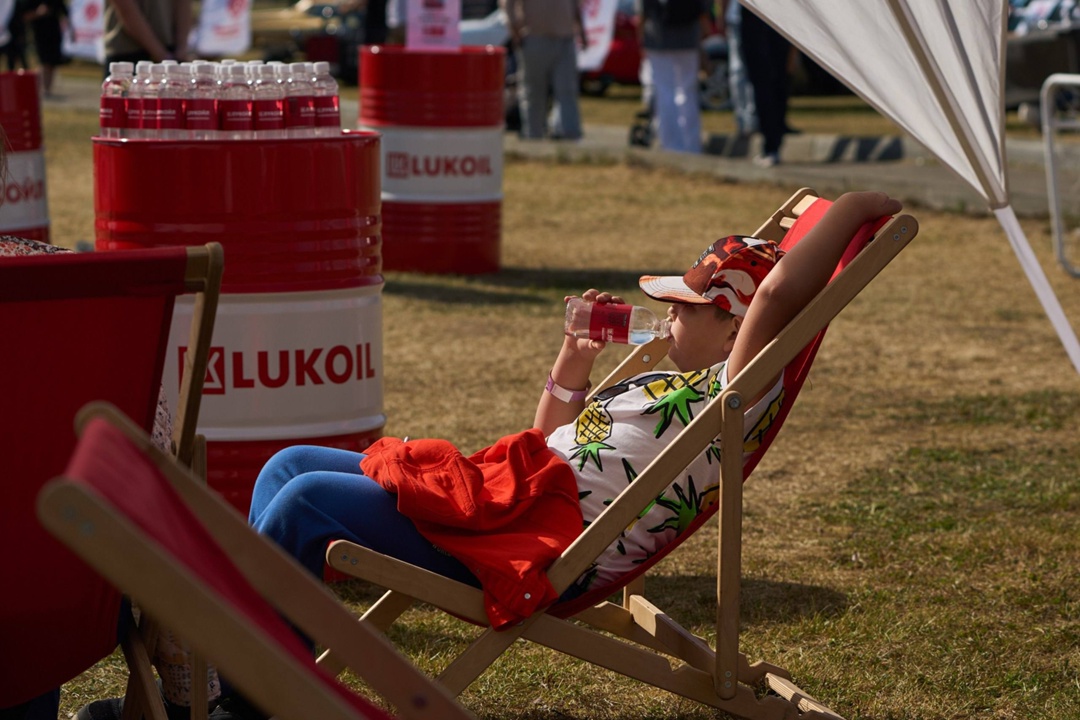 Скольжение как по маслу ЛУКОЙЛ — партнёр фестиваля Гран-При Москвы по дрифту.
