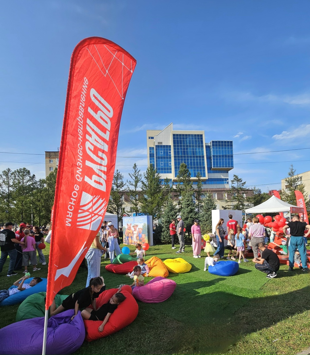 Вместе с тысячами горожан «Русагро-Приморье» сегодня празднует 159-летие города Уссурийска.