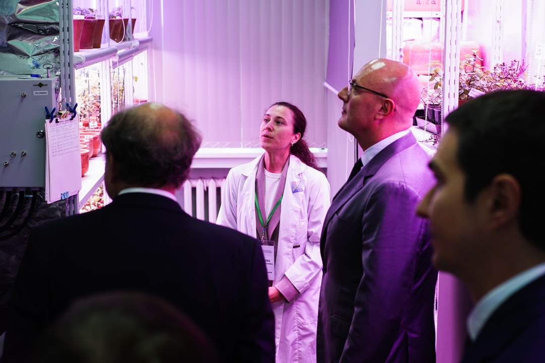 Дмитрий Чернышенко провел совещание по развитию Института проблем экологии и эволюции им. А.Н.Северцова РАН и оценил его инфраструктуру.