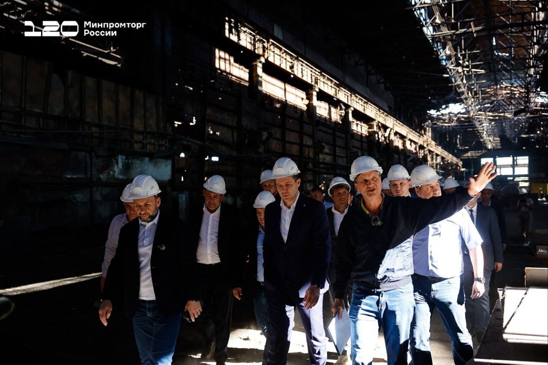 Антон Алиханов посетил промпредприятия ДНР и ЛНР