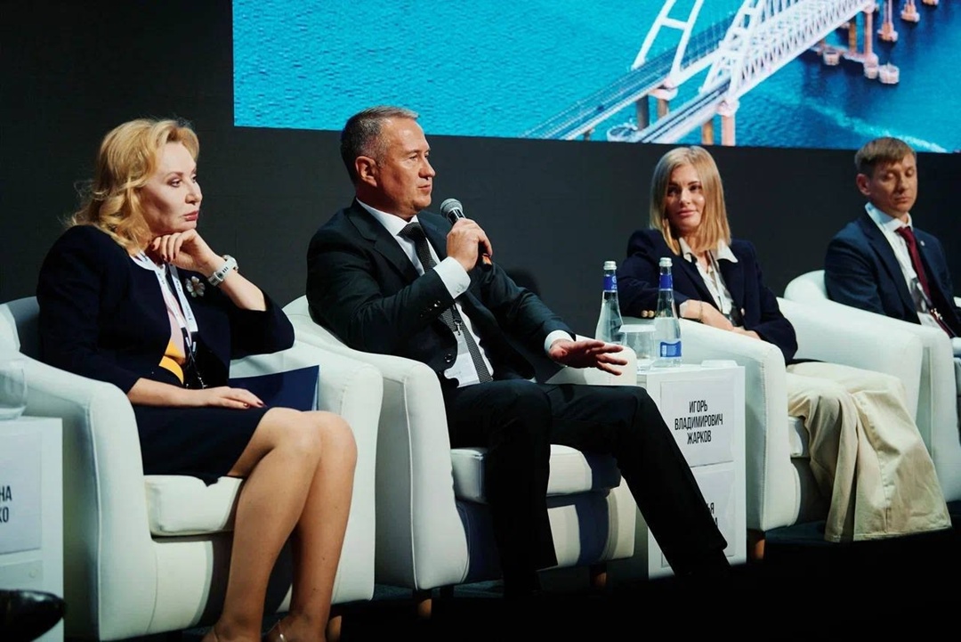 Минстрой России на конференции «Движение», посвященной развитию исторических территорий, Крыма и Севастополя