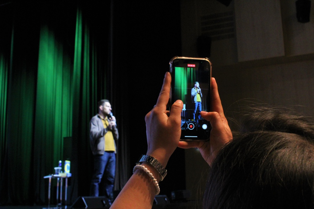 Что скрывает наша планета? В Альметьевске стартовал новый сезон городского лектория «Open science», который Татнефть организовала вместе с ALMET TECH.