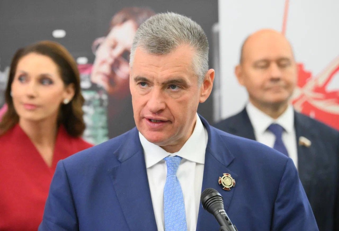 Осенняя сессия в Государственной Думе ФС РФ открылась выставкой «Экспорт во имя Победы»