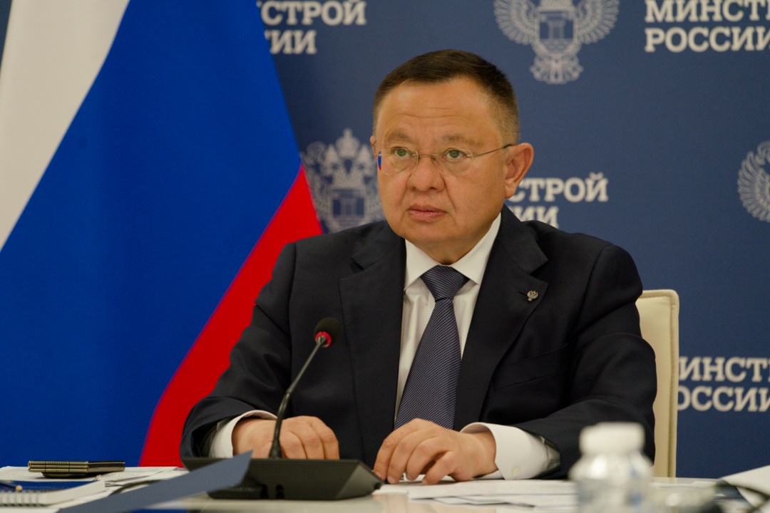 Министр строительства и ЖКХ РФ Ирек Файзуллин выступил на совещании Президента России Владимира Путина с членами Правительства РФ