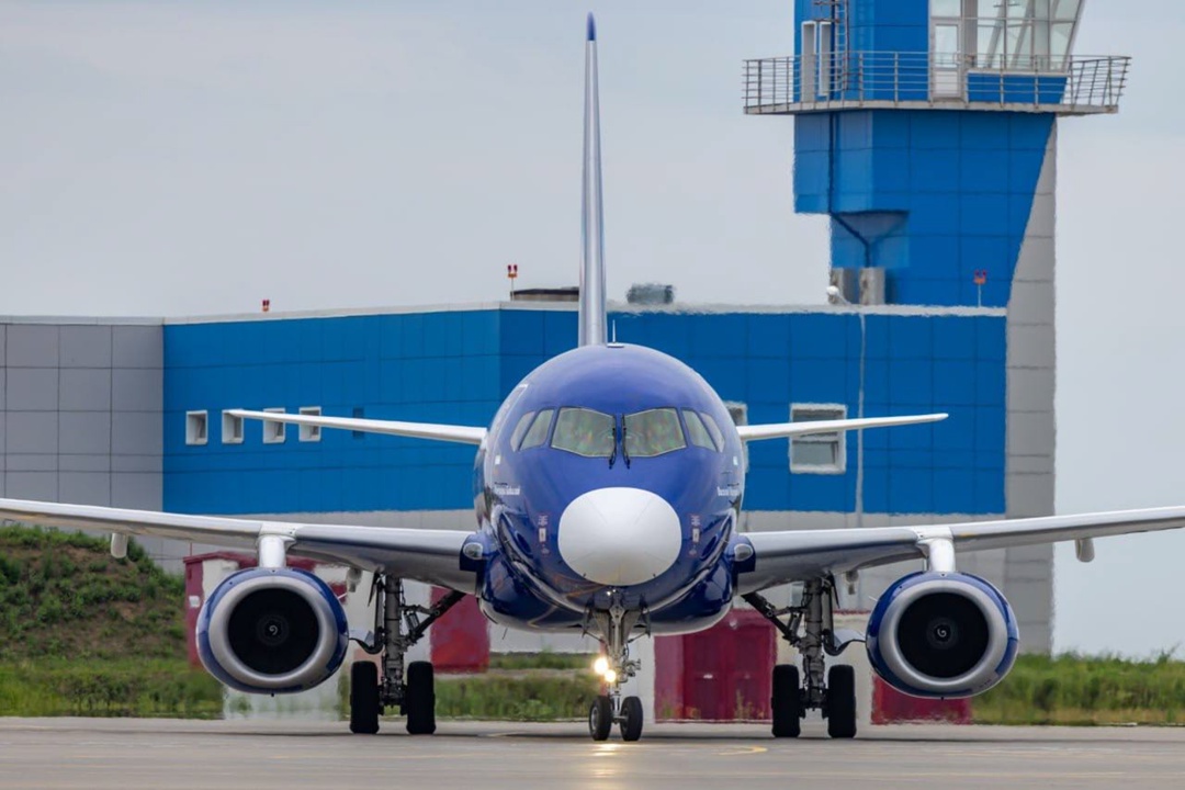 «Суперджеты» в ливрее звездного неба Республики Саха