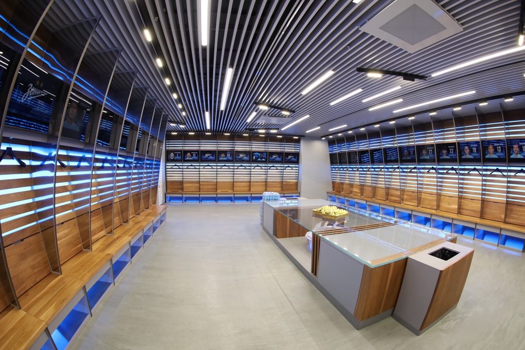 Матч Зенит — Ахмат на «Газпром Арене» для нас вдвойне особенный, ведь на поле вместе с игроками «Зенита» выйдут наши юные победители конкурса.