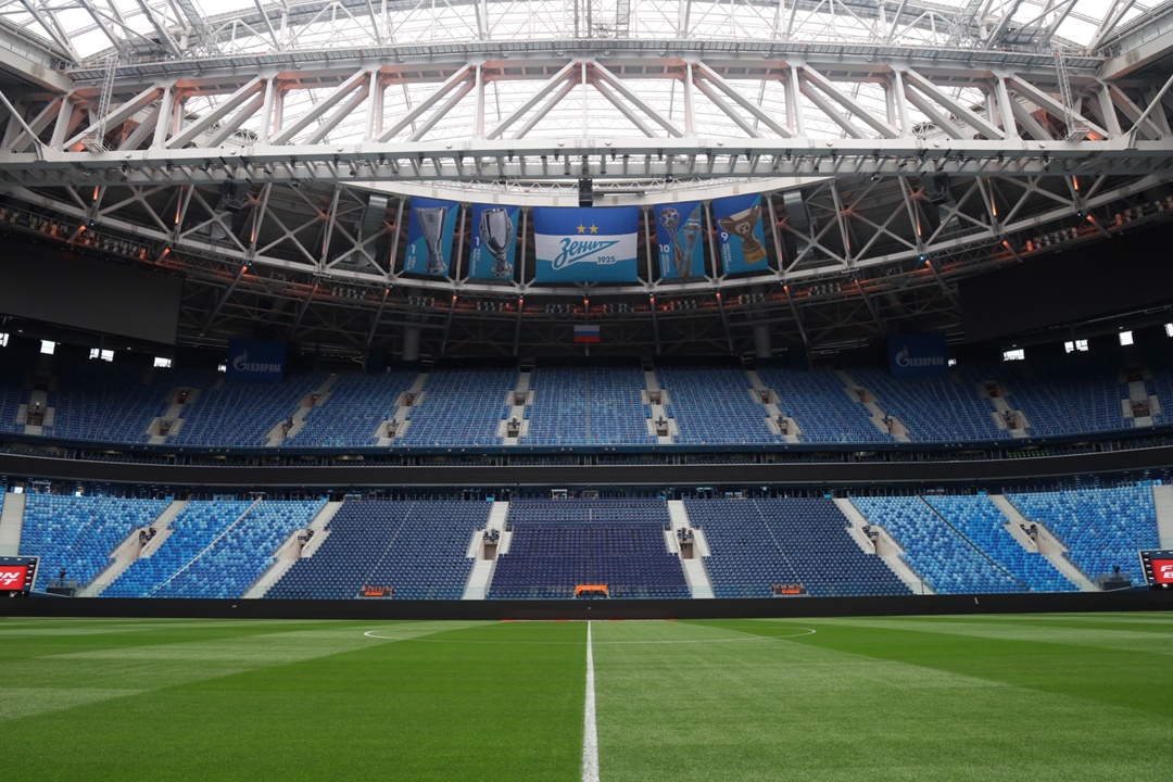 Матч Зенит — Ахмат на «Газпром Арене» для нас вдвойне особенный, ведь на поле вместе с игроками «Зенита» выйдут наши юные победители конкурса.