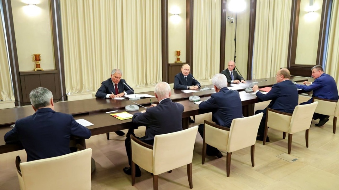 На встрече с Президентом РФ Владимиром Путиным руководители фракций политических партий Государственной Думы рассказали о своих предложениях и планах на…