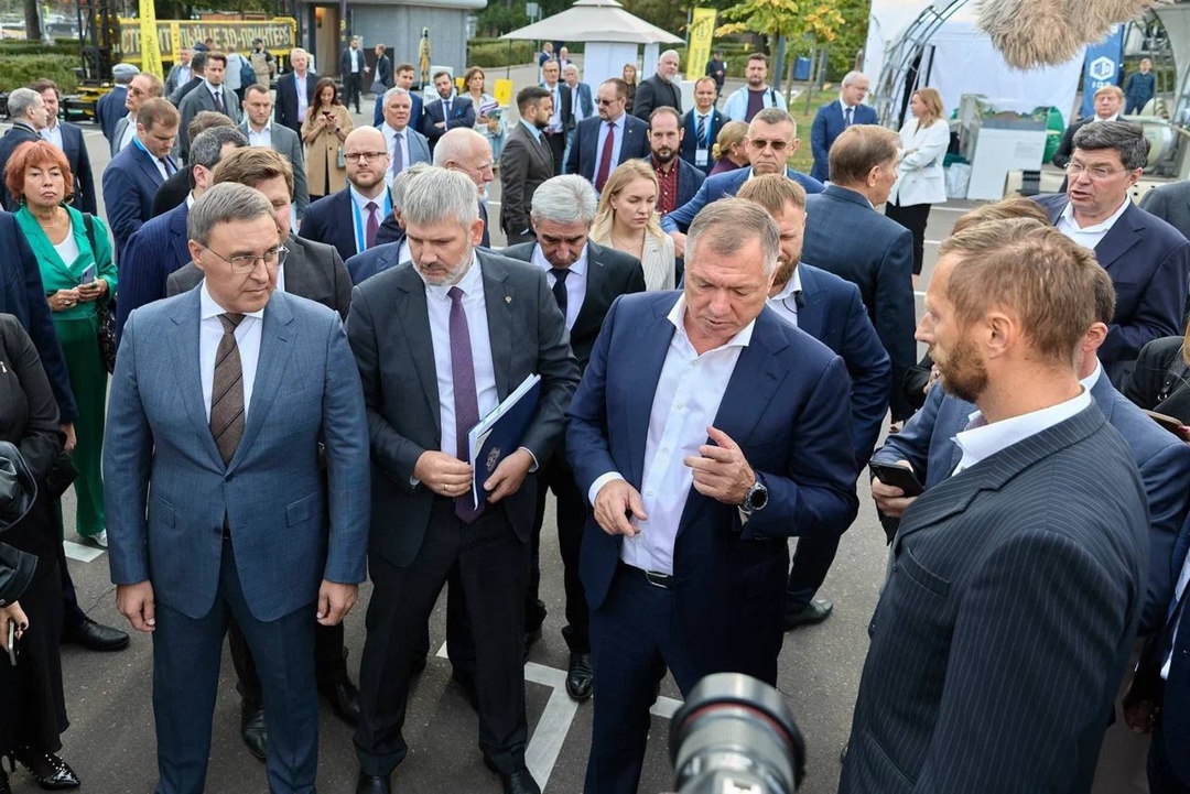 На научно-практическом симпозиуме в МГСУ обсудили главные вызовы и будущее стройотрасли