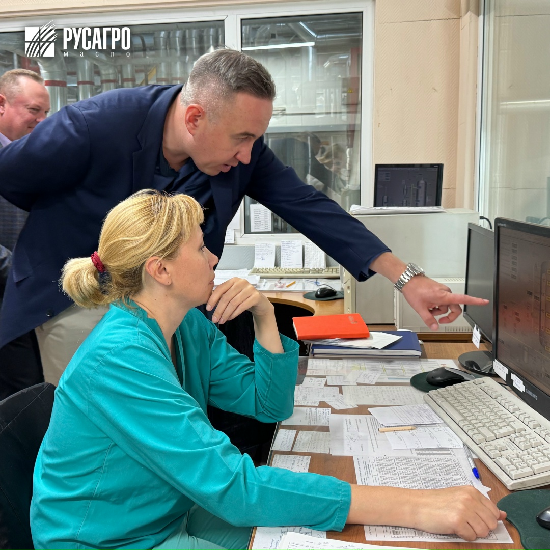 Генеральный директор «Русагро Масло» Алексей Охлопков посетил производственную площадку в Нижнем Новгороде.
