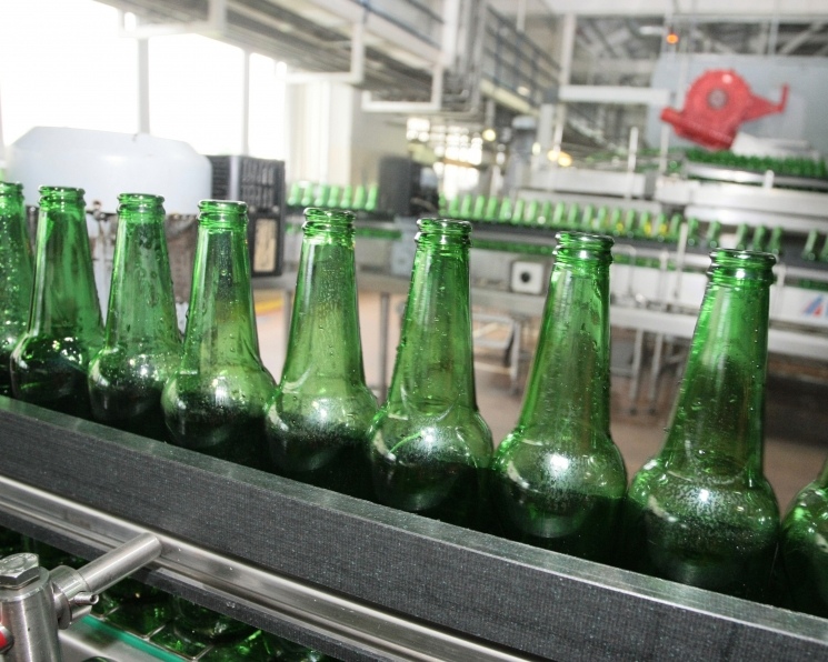 Пивоваренная компания «Балтика» планирует выпускать стеклянную тару для собственных нужд