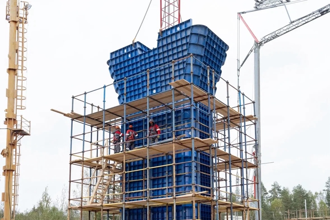 На ВСМ работа идет по графику Вице-премьер Виталий Савельев осмотрел искусственные сооружения первого участка будущей высокоскоростной железнодорожной…