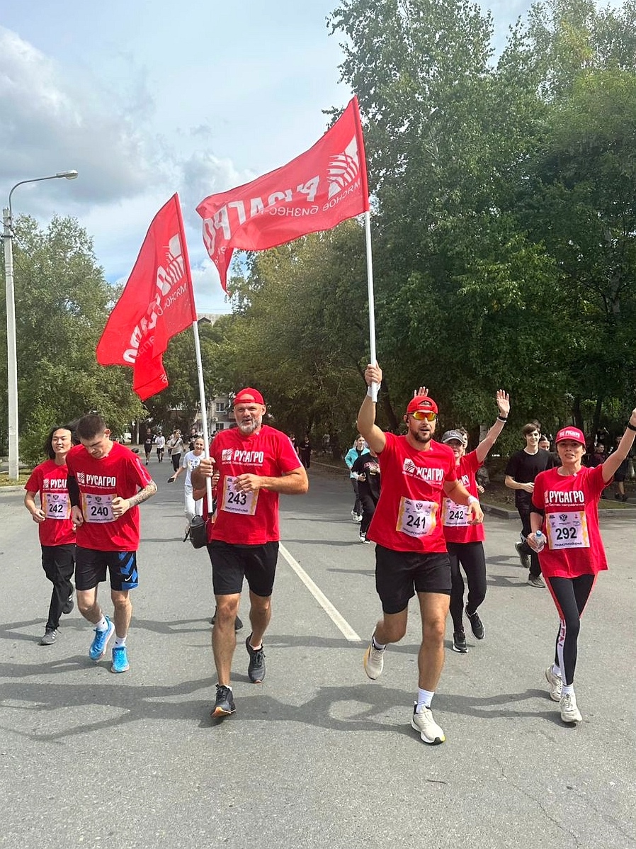 Всероссийский день бега «Кросс нации» прошел в Уссурийске. Среди участников ярко показала себя команда «Русагро-Приморье».
