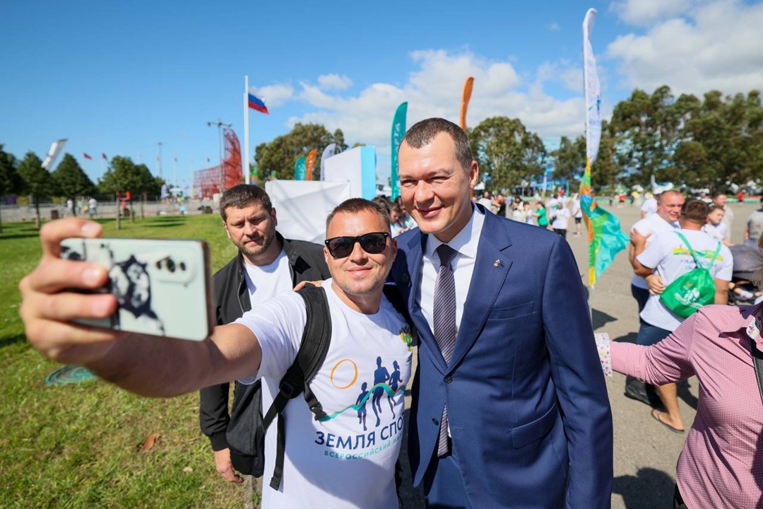 Оксана Лут и Михаил Дегтярев дали старт финалу всероссийского марафона «Земля спорта».