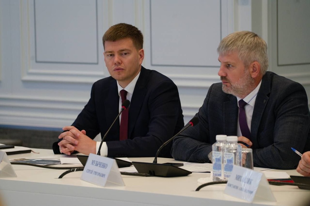 В Минстрое России прошло еженедельное оперативное совещание под председательством Министра строительства и ЖКХ РФ Ирека Файзуллина