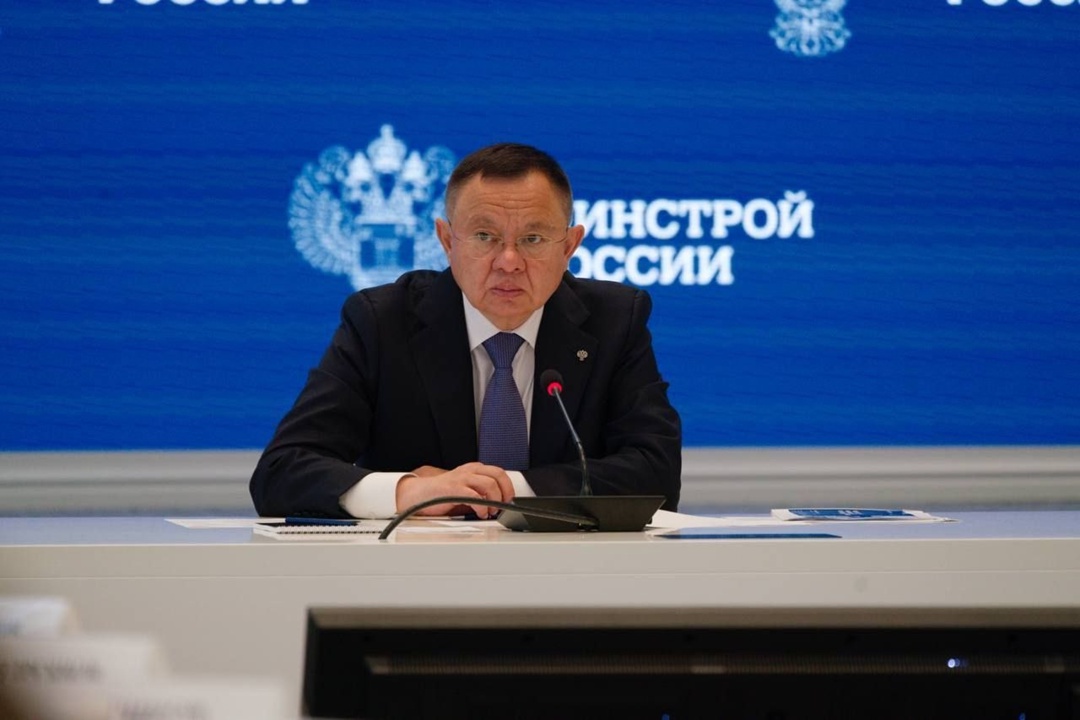 В Минстрое России прошло еженедельное оперативное совещание под председательством Министра строительства и ЖКХ РФ Ирека Файзуллина