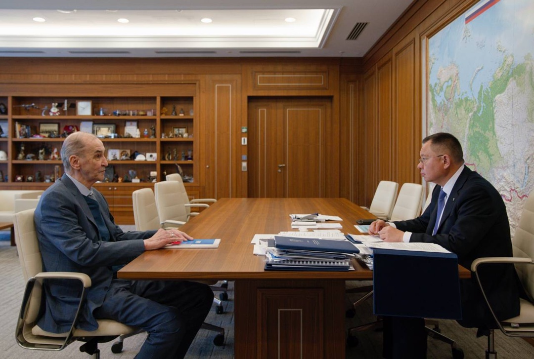 Министр строительства и ЖКХ РФ Ирек Файзуллин провёл рабочую встречу с президентом НОПРИЗ Анваром Шамузафаровым