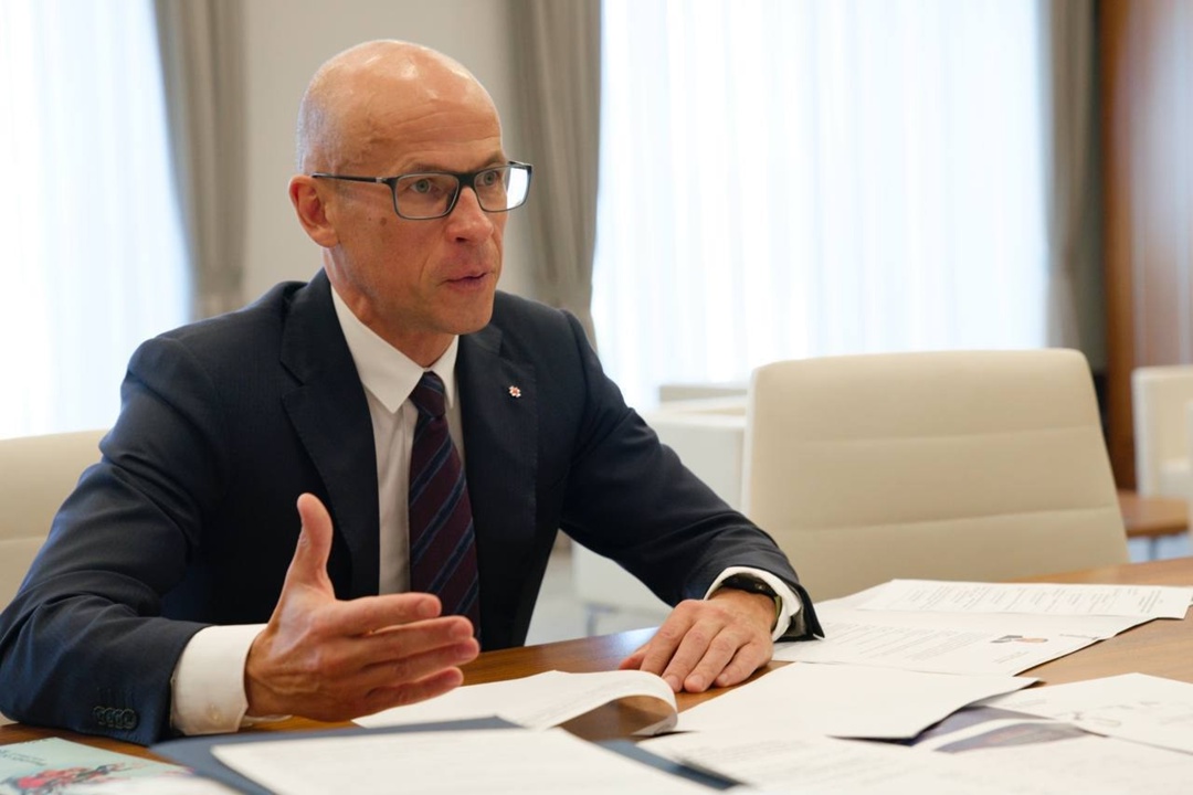 Министр строительства и ЖКХ РФ Ирек Файзуллин провел рабочую встречу с главой Удмуртской Республики Александром Бречаловым