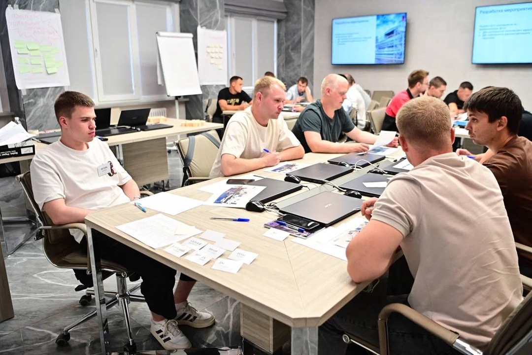 Курс профессионалов В Будённовске в филиале астраханского Корпоративно-учебного центра, построенного при поддержке ЛУКОЙЛа, прошли обучение специалистов…