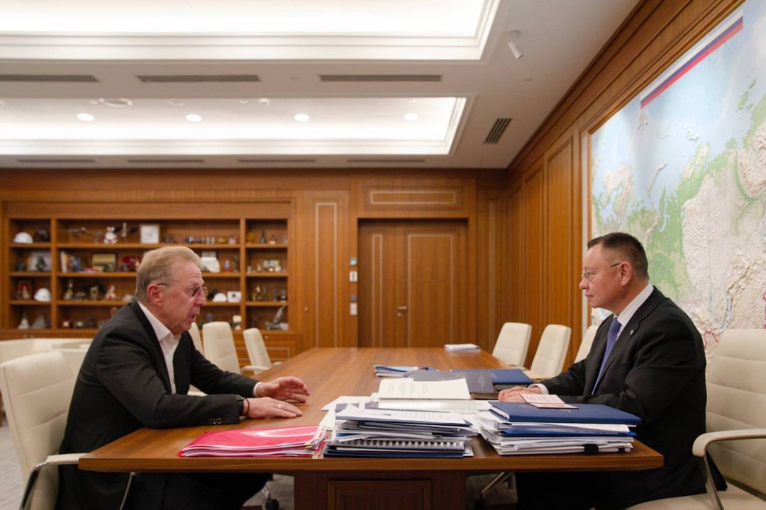 Глава Минстроя России Ирек Файзуллин провел рабочую встречу с Заместителем Генерального прокурора Российской Федерации Геннадием Лопатиным