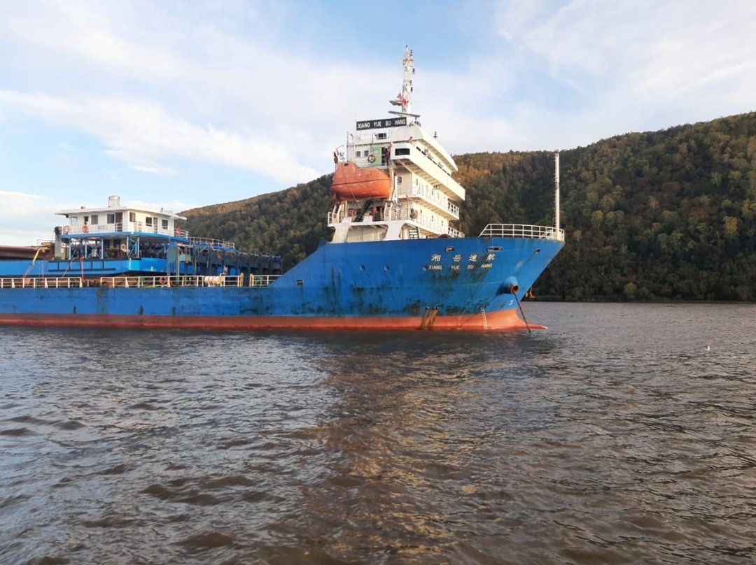 Стартовал первый рейс китайского судна по Нижнему Амуру