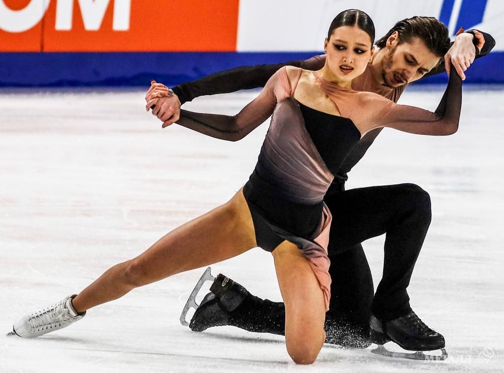 Магнитка готовится к большому празднику фигурного катания!