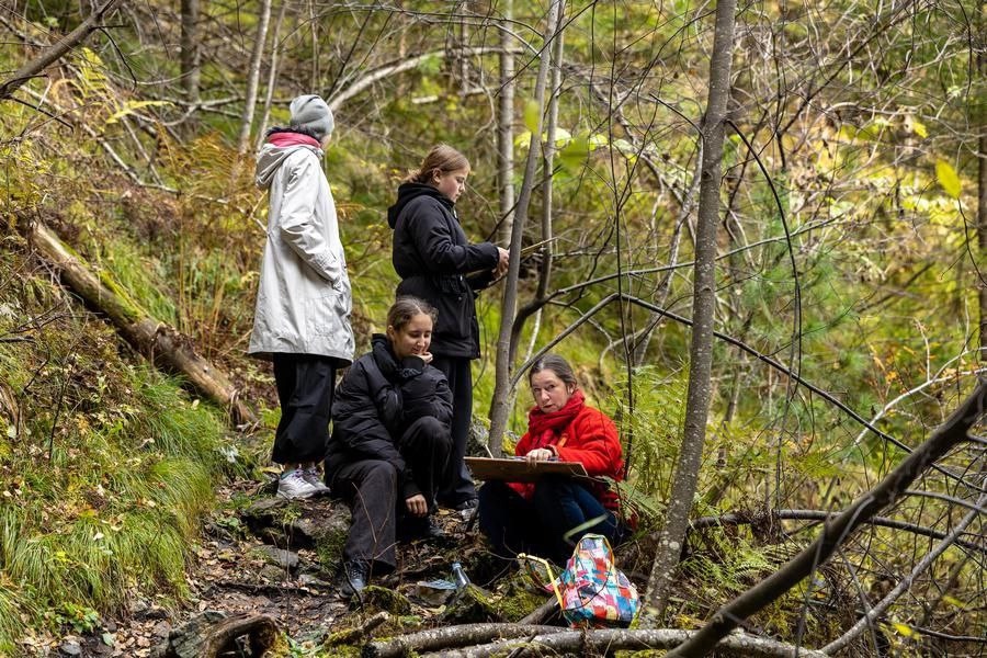 В Сибири состоялась арт-экспедиция на Саяно-Шушенское водохранилище