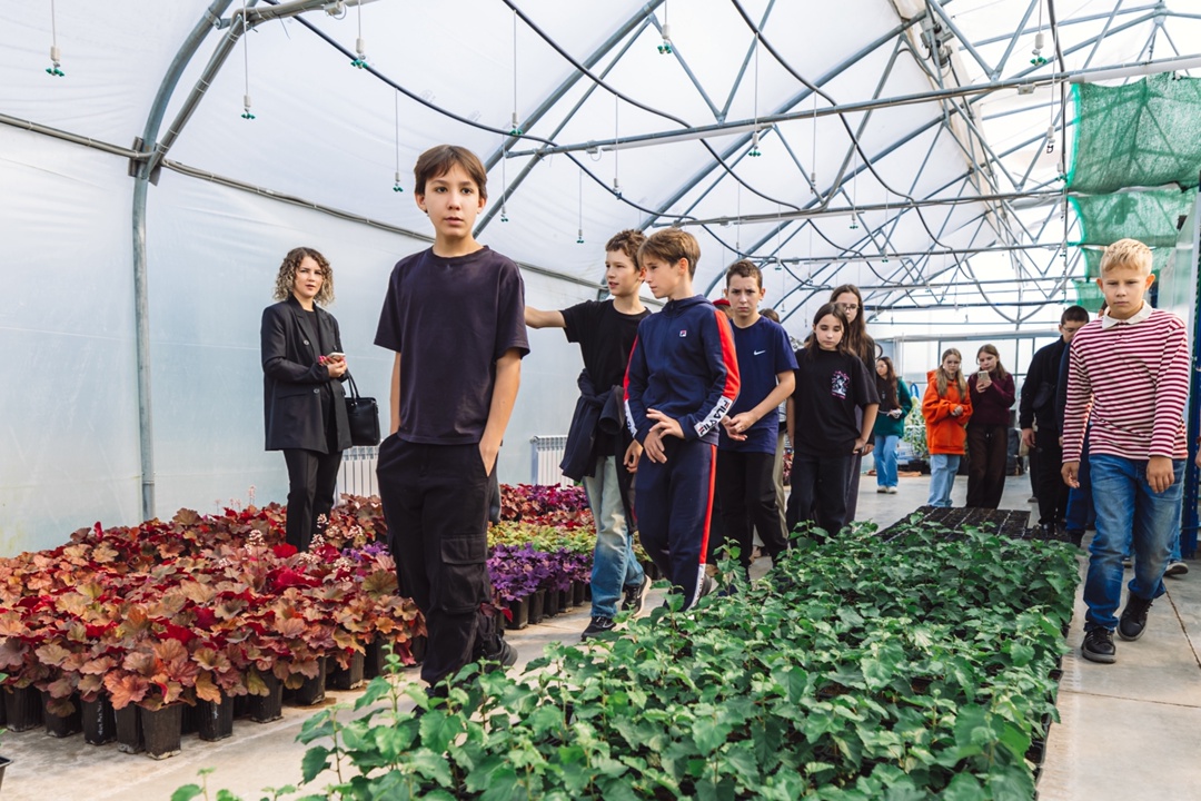 Заглянули в устойчивое будущее А вы знаете, как создают зелёную энергию? А как выглядит дом, который дружит с солнцем? А можно ли напечатать целый культурный…