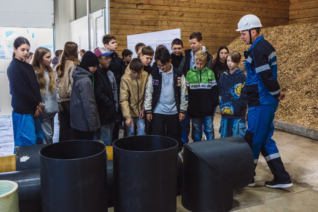 Заглянули в устойчивое будущее А вы знаете, как создают зелёную энергию? А как выглядит дом, который дружит с солнцем? А можно ли напечатать целый культурный…
