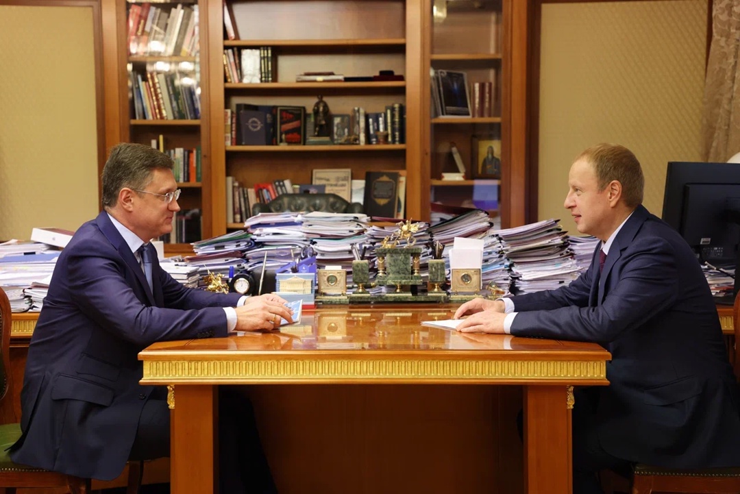 Александр Новак встретился с губернатором Алтайского края Виктором Томенко.