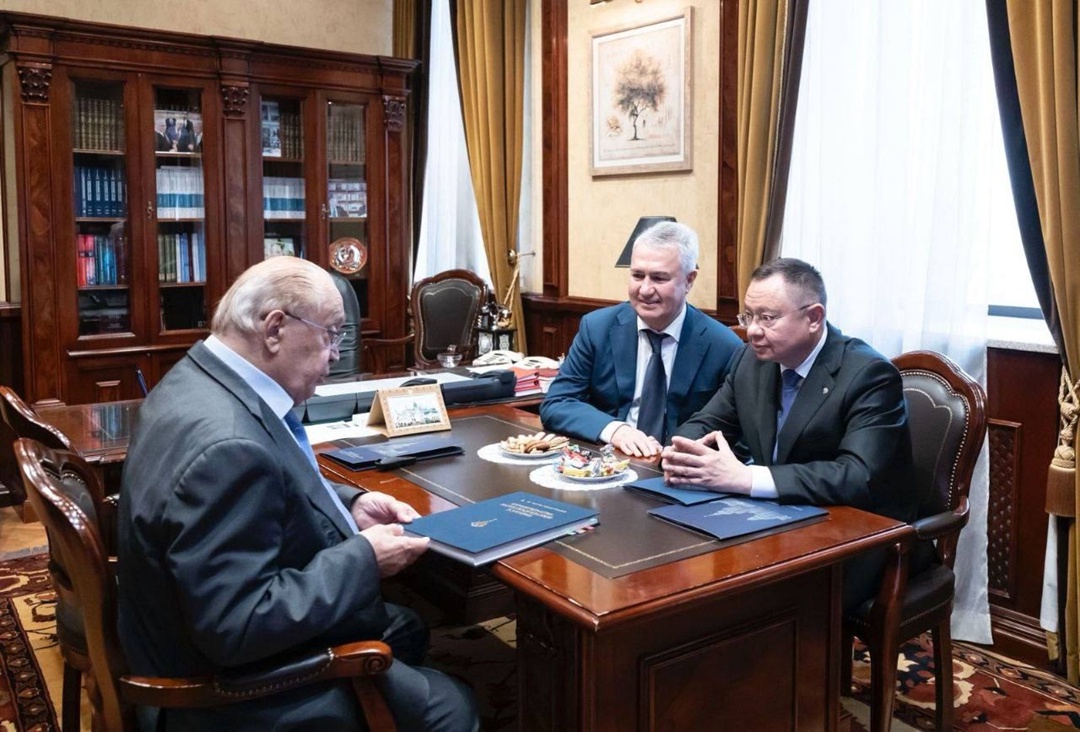 Состоялась рабочая встреча Министра строительства и ЖКХ РФ Ирека Файзуллина и ректора МГУ имени М.В.Ломоносова академика Виктора Садовничего