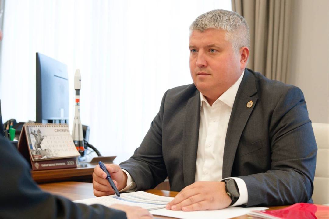 Глава Минстроя России Ирек Файзуллин провел рабочую встречу с врио Губернатора Новгородской области Александром Дроновым