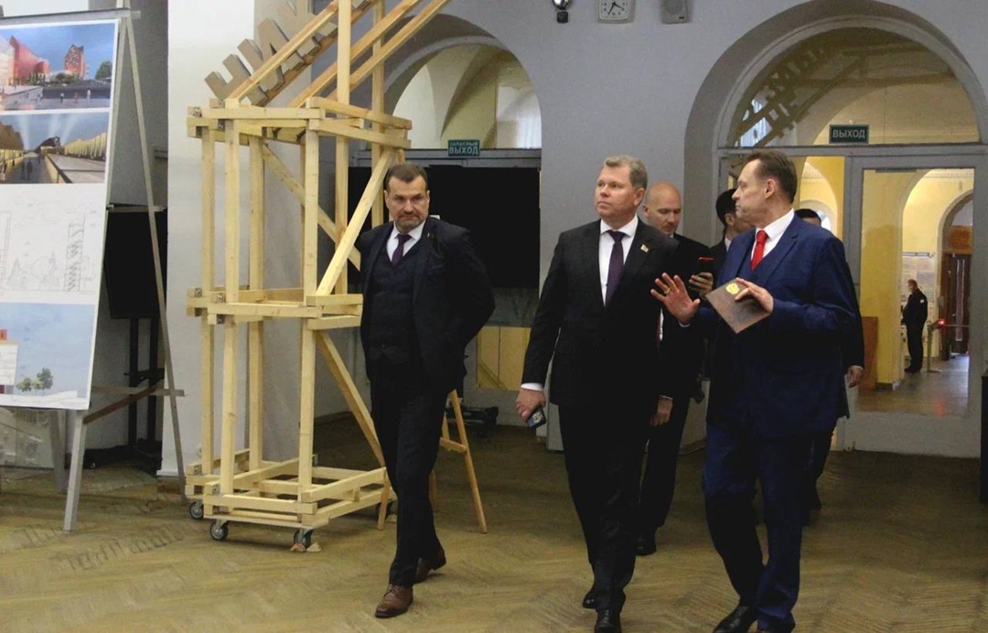 Минстрой России представил делегации Республики Беларусь профильные образовательные учреждения и ход реставрационных работ культурного объекта