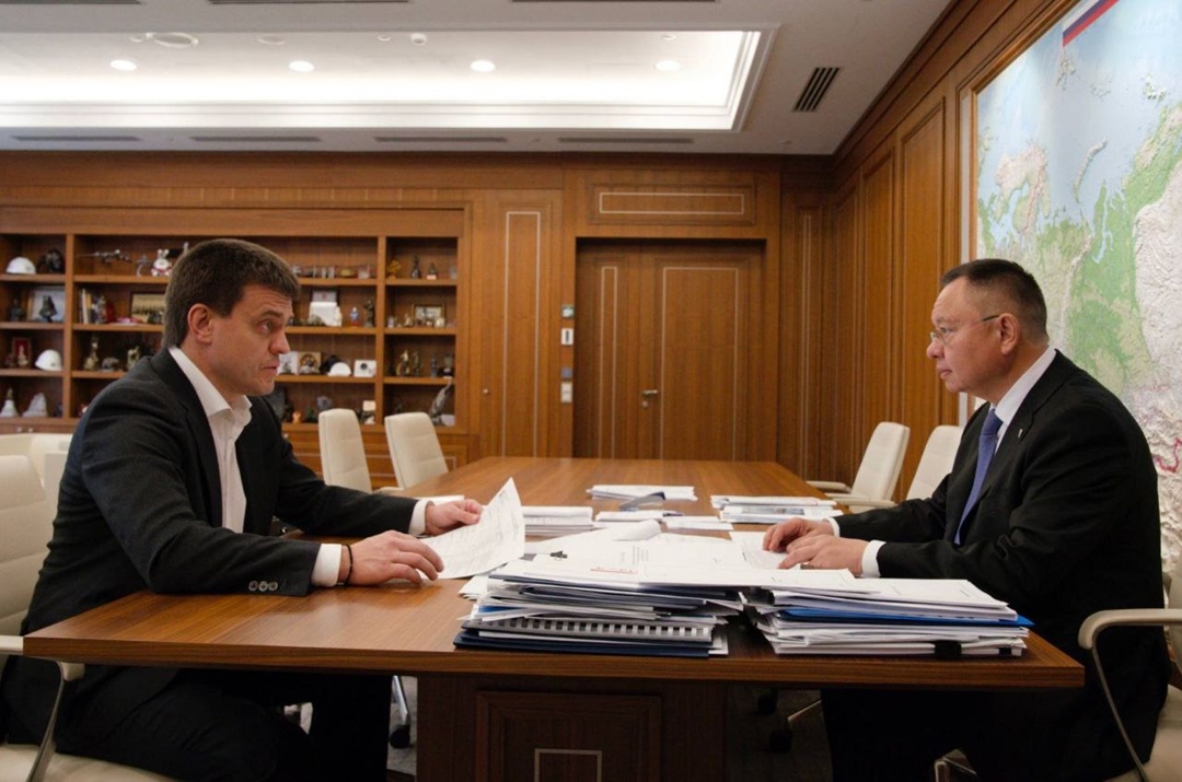 Министр строительства и ЖКХ РФ Ирек Файзуллин провел рабочую встречу с губернатором Красноярского края Михаилом Котюковым