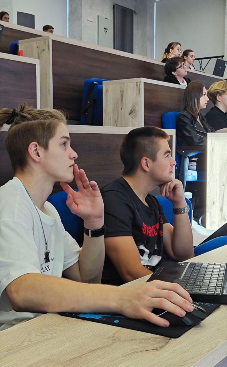 Будущие ИТ-специалисты делают первые шаги в цифровое будущее вместе с #ММК_Информсервис
