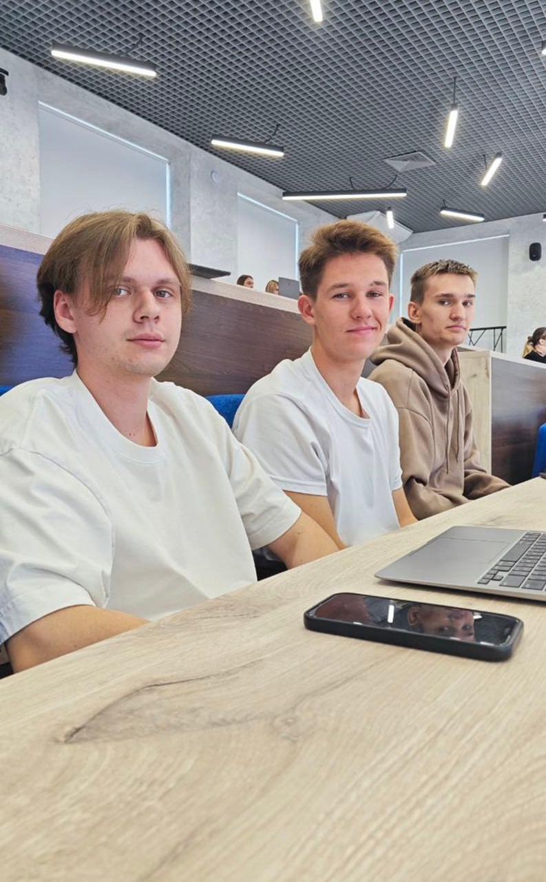 Будущие ИТ-специалисты делают первые шаги в цифровое будущее вместе с #ММК_Информсервис