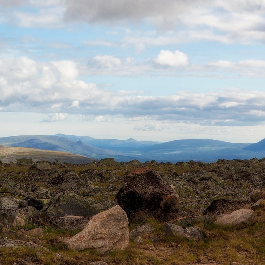 «Газпром» работает в уникальных уголках нашей страны. Например, у подножия «каменного пояса земли Русской» – Уральских гор