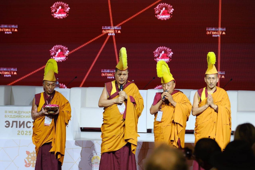 Дмитрий Чернышенко поприветствовал участников III Международного буддийского форума.