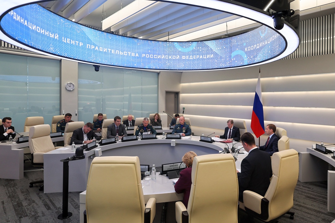 Виталий Савельев провел заседание правительственной комиссии для координации работ по ликвидации последствий ЧС, вызванной крушением танкеров в Керченском…