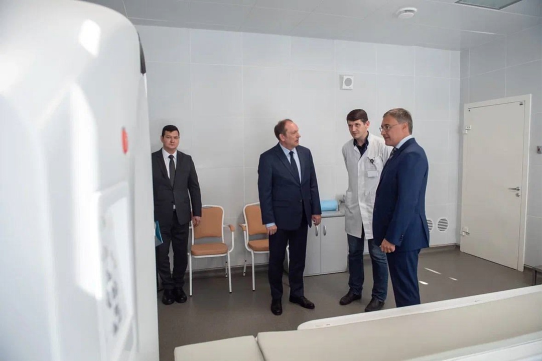 Глава Минобрнауки Валерий Фальков оценил инфраструктуру Института мозга человека им. Н.П