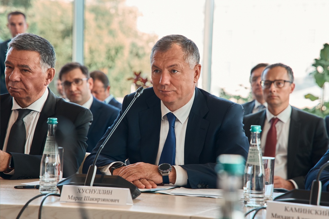 Марат Хуснуллин совместно с Кохиром Расулзода провел заседание межправкомиссии по экономическому сотрудничеству между Россией и Таджикистаном.