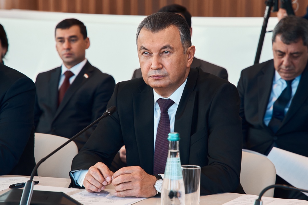 Марат Хуснуллин совместно с Кохиром Расулзода провел заседание межправкомиссии по экономическому сотрудничеству между Россией и Таджикистаном.